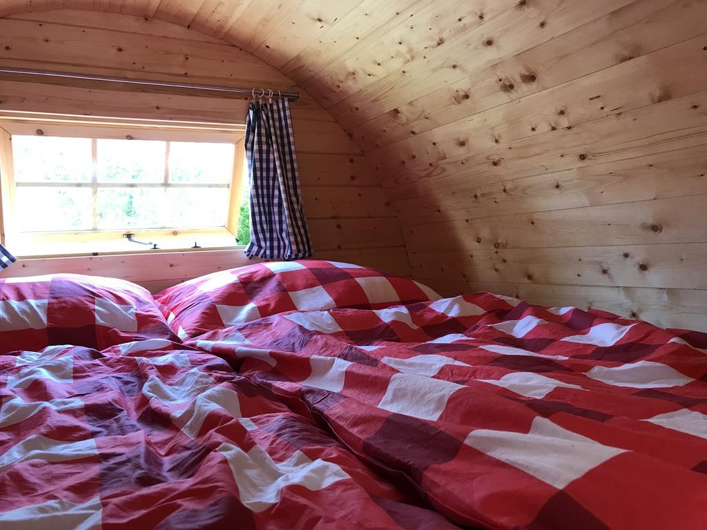 Schlaffass - Schlafen Im Holzfass Hotel Tattendorf Buitenkant foto