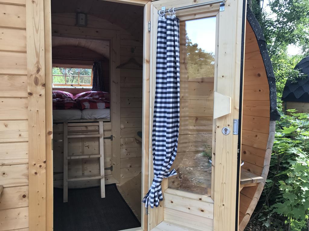 Schlaffass - Schlafen Im Holzfass Hotel Tattendorf Buitenkant foto